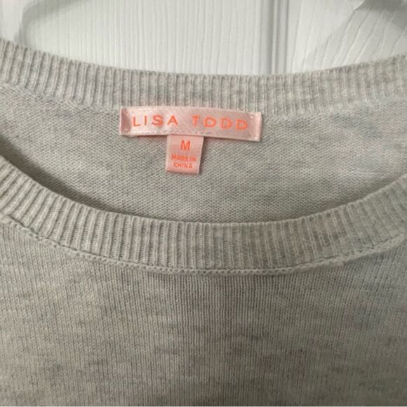 Lisa Todd Gray Sweater with Rainbow Embroidery Size M – 100% Cotton - Picture 3 of 8